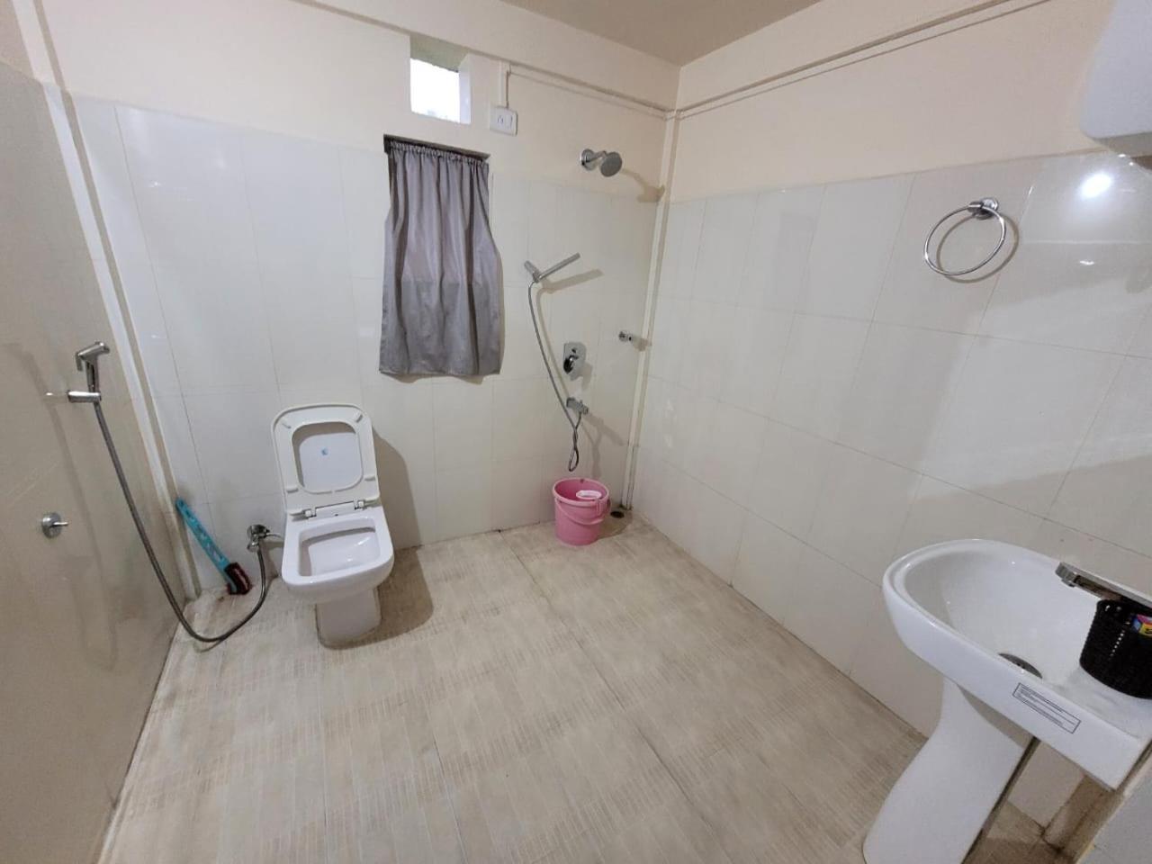 Отель Abode Me Me Ai Haven Черапунджи Экстерьер фото